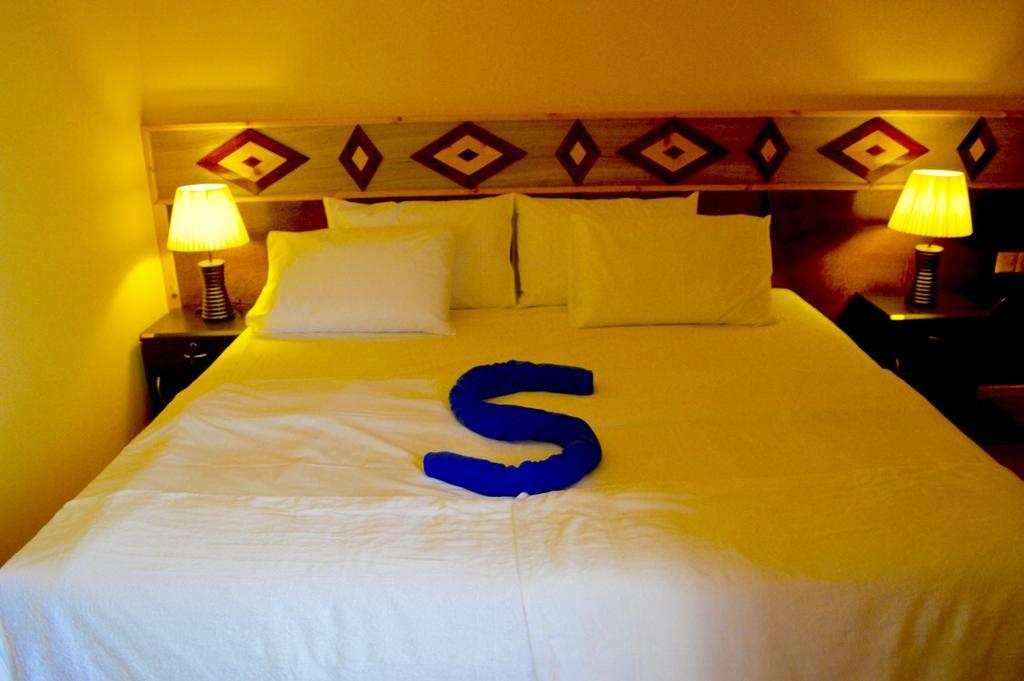 Hôtel Siesta Beach à Maafushi Extérieur photo