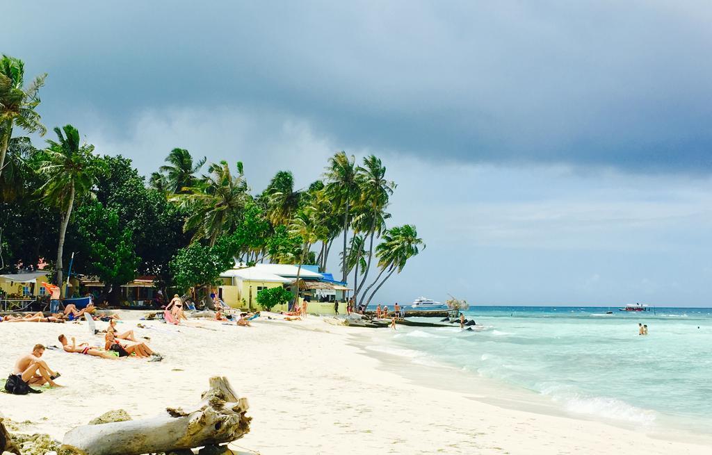 Hôtel Siesta Beach à Maafushi Extérieur photo