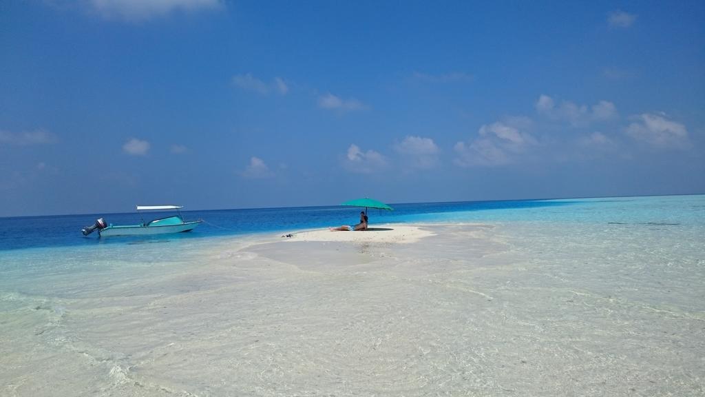 Hôtel Siesta Beach à Maafushi Extérieur photo